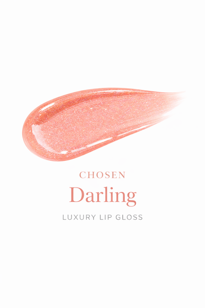 Darling
A warm peach gloss with subtle shimmer that delivers a fresh, youthful glow.